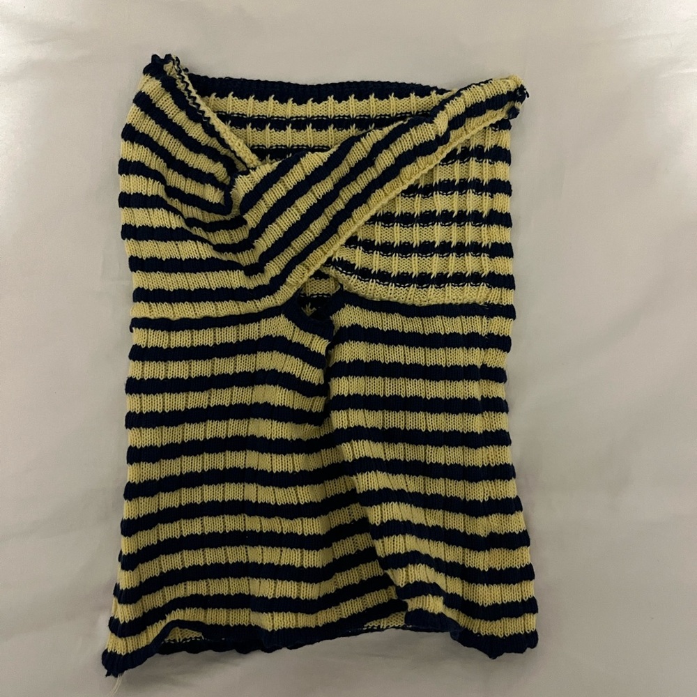 Crossover tube top